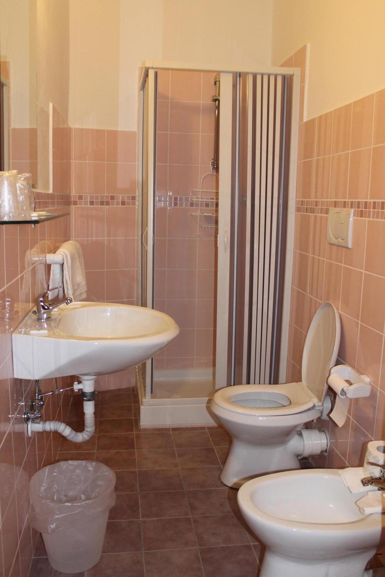 B&B Soggiorno Ponte Rosso Firenze Bagian luar foto